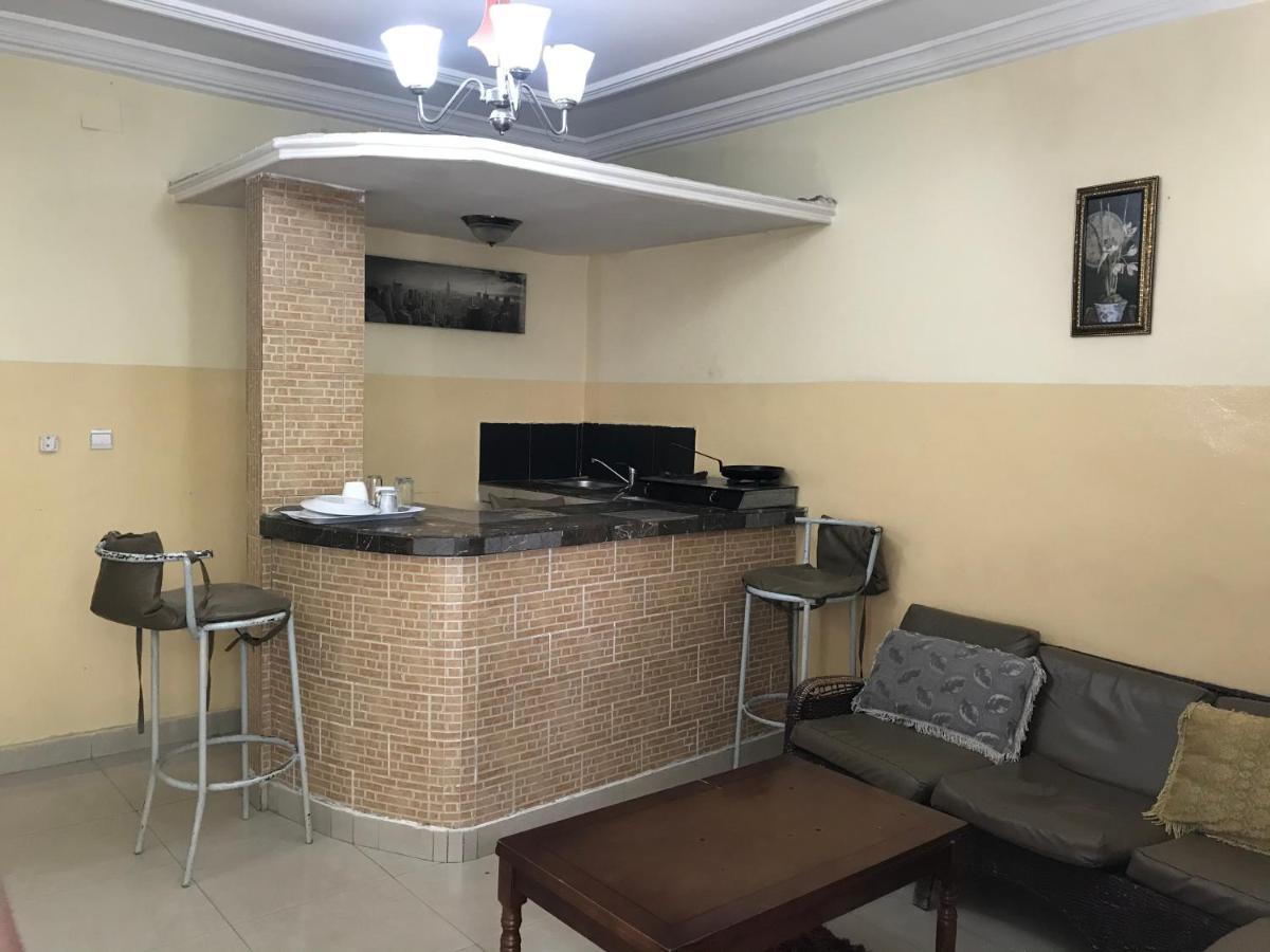 Appartements Chez Léo Brazzaville Exterior foto