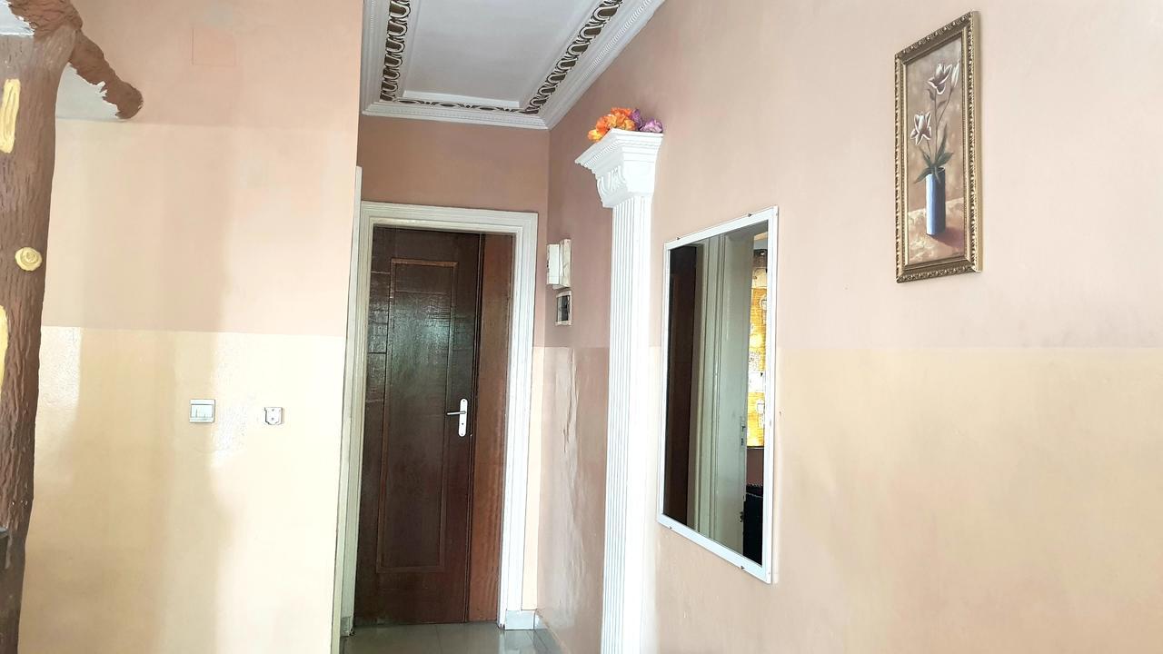 Appartements Chez Léo Brazzaville Exterior foto